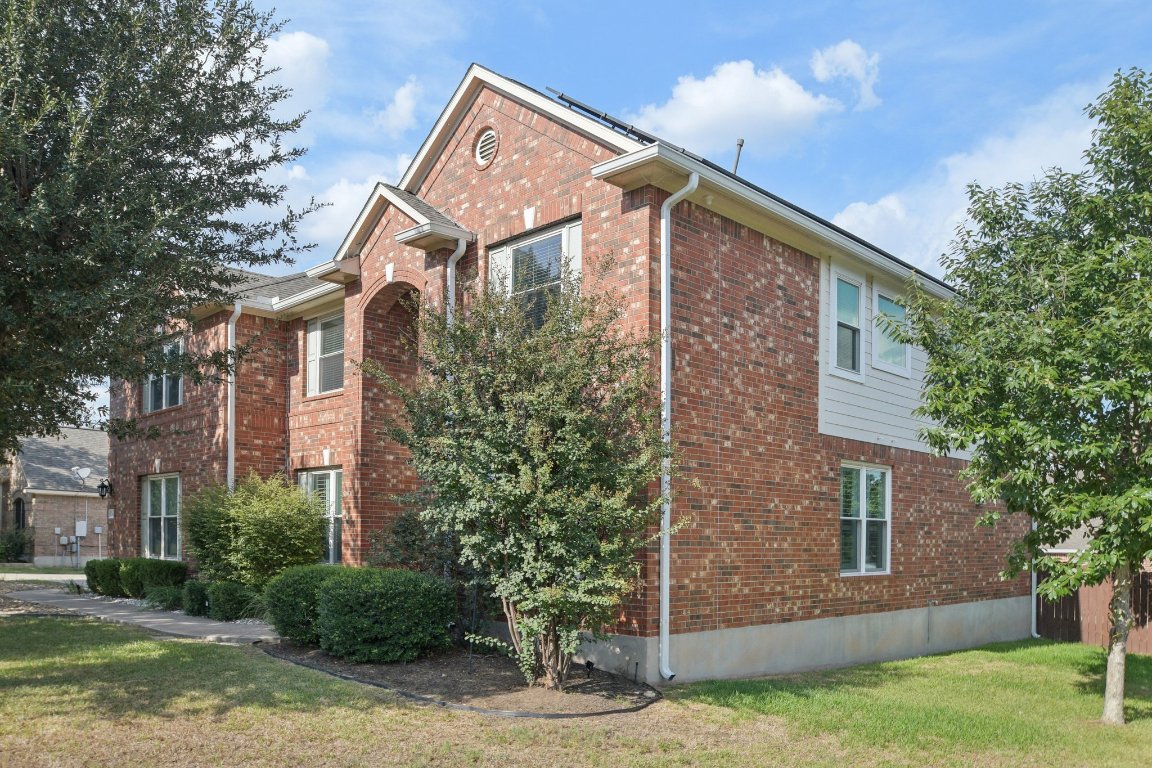 12421 Gun Metal Drive Austin, TX 78739 - Photo 2 of 40