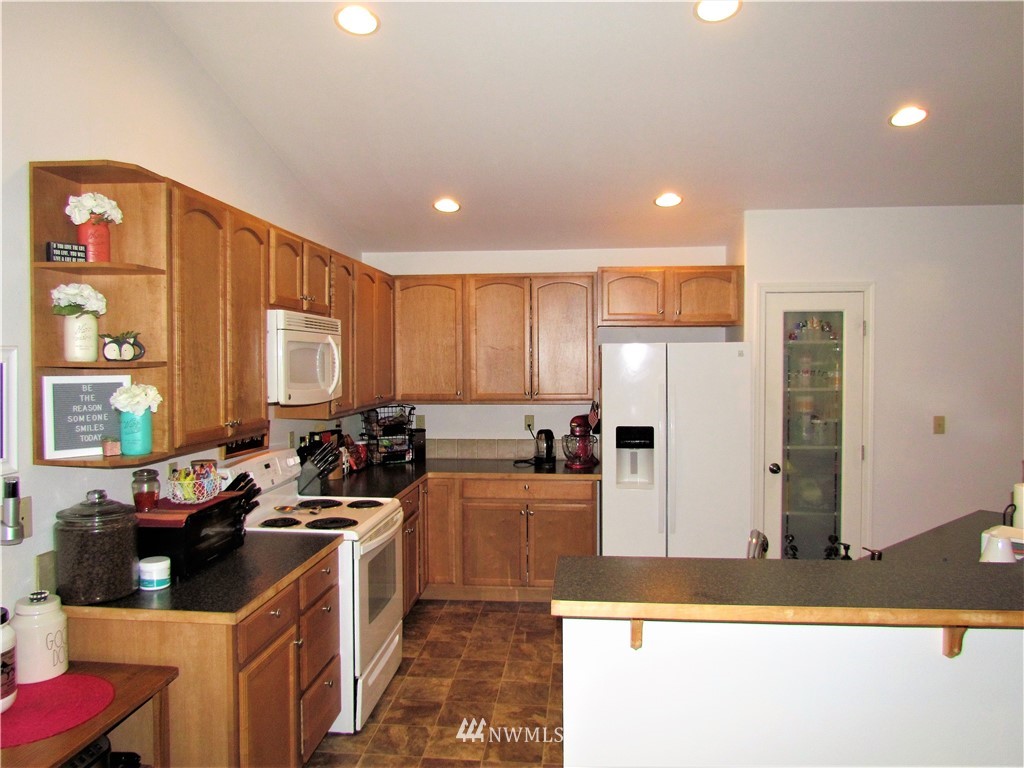 1336 Rook Drive Port Angeles, WA 98362 - Photo 12 of 25 Gallery Image 12