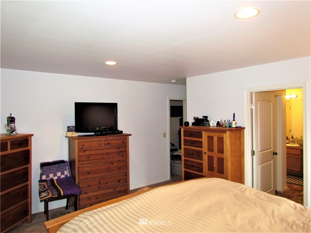 1336 Rook Drive Port Angeles, WA 98362 - Photo 14 of 25 Gallery Image 14