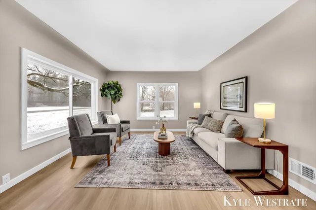 $319,900 | 2282 Wilson Avenue Northwest, Grand Rapids, MI 49534