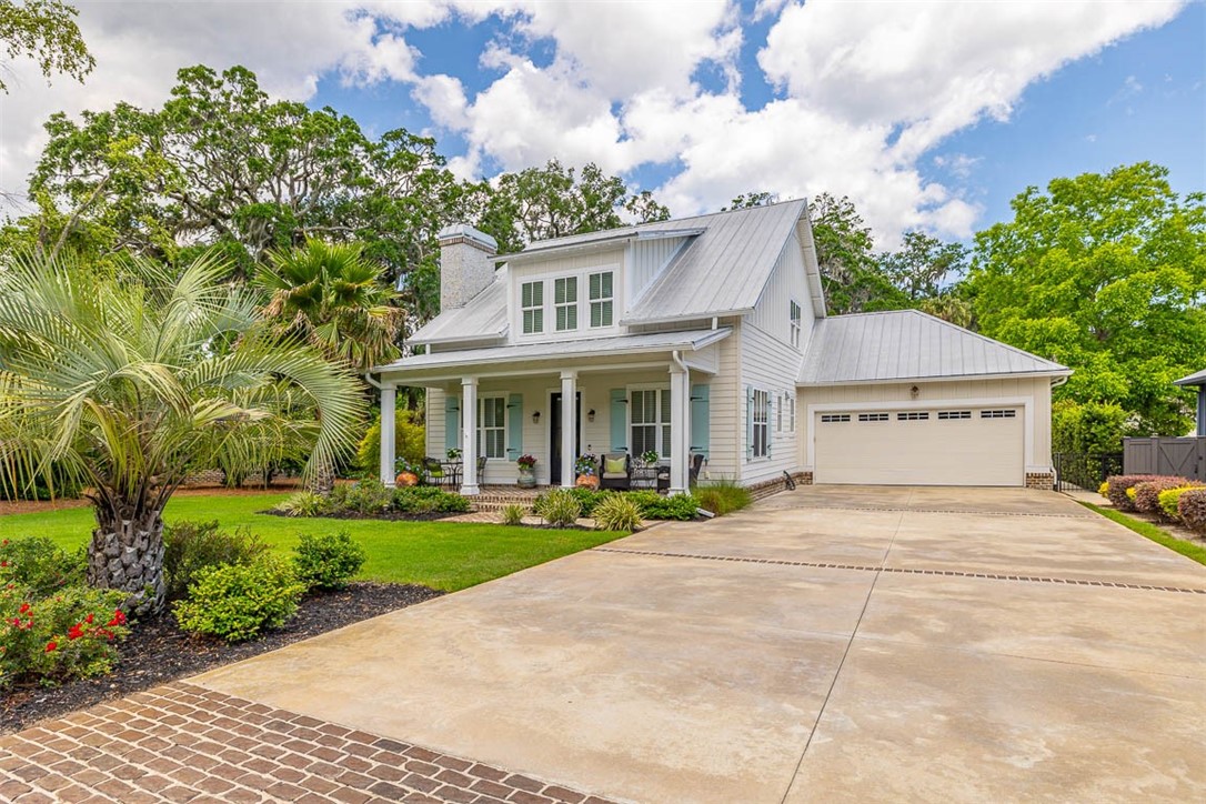 1005 Sinclair Pointe St. Simons Island, GA 31522 - Photo 2 of 31