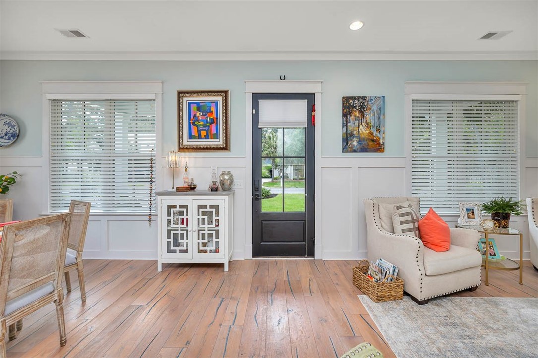 1005 Sinclair Pointe St. Simons Island, GA 31522 - Photo 4 of 31