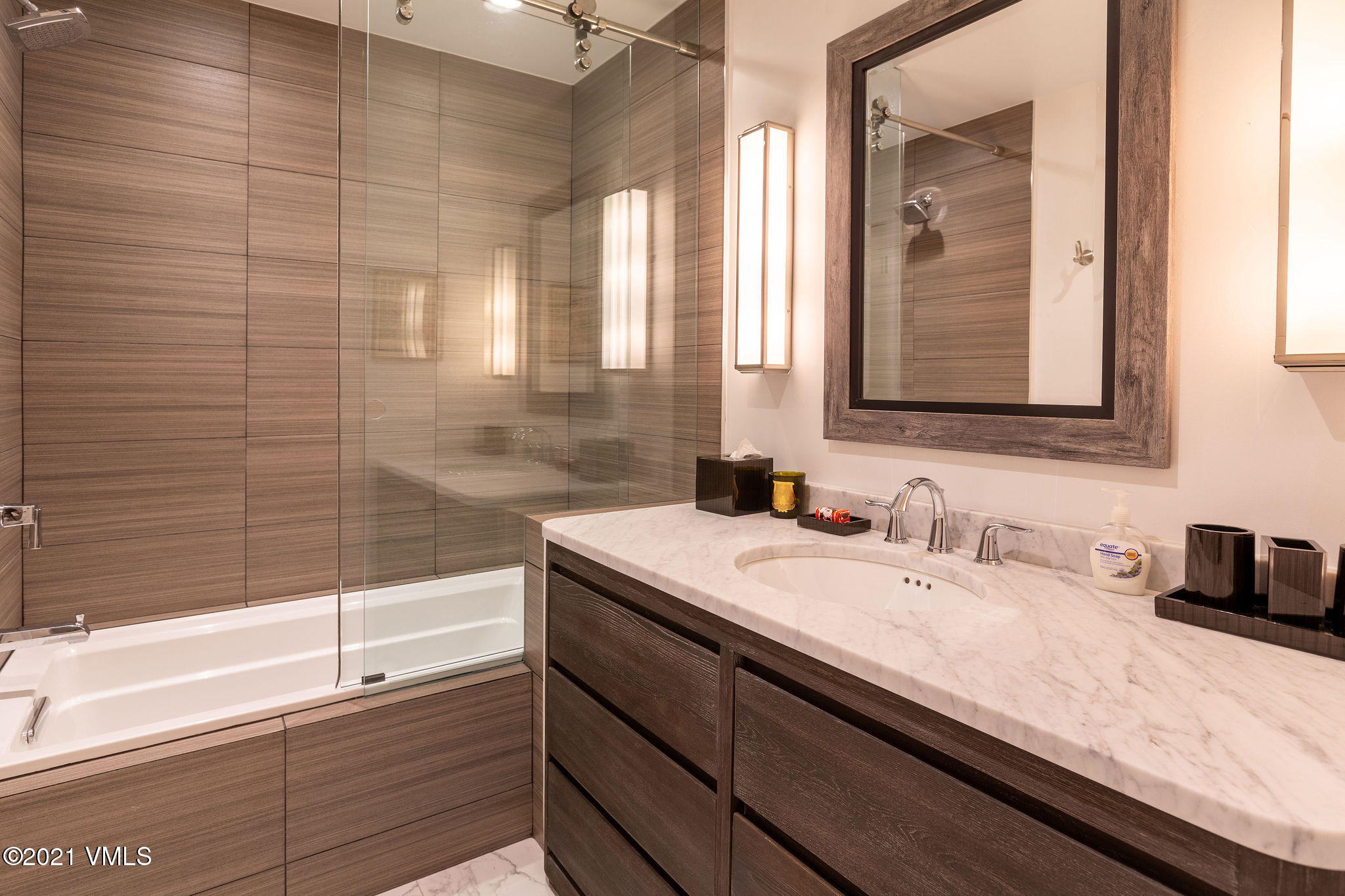 61 Chaparral Road Edwards, CO 81632 - Photo 13 of 15 Bathroom 2