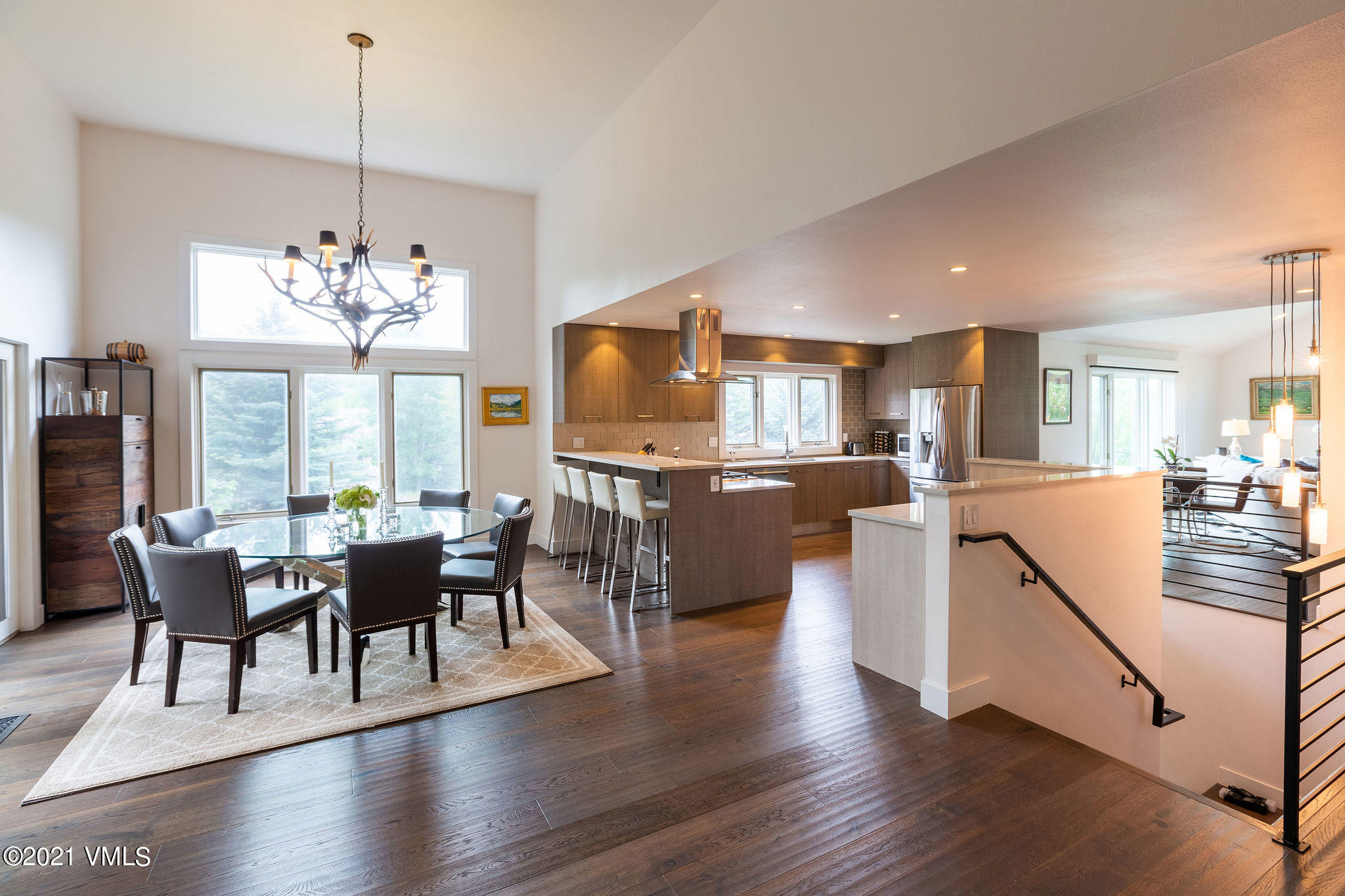 61 Chaparral Road Edwards, CO 81632 - Photo 6 of 15 Dining & Kitchen