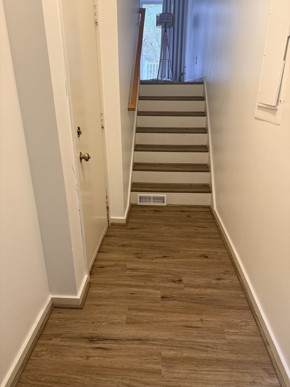 23 Marion Road, Unit B Salem, MA 01970 - Photo 3 of 31