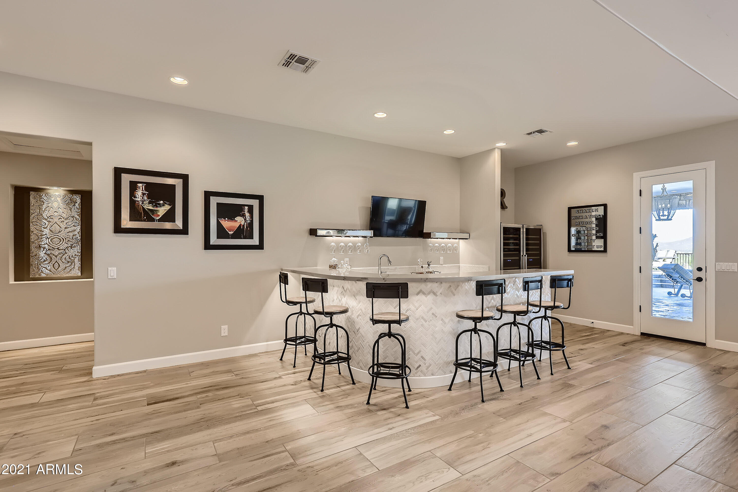 621 West Rock View Road Phoenix, AZ 85085 - Photo 19 of 40 Wet Bar