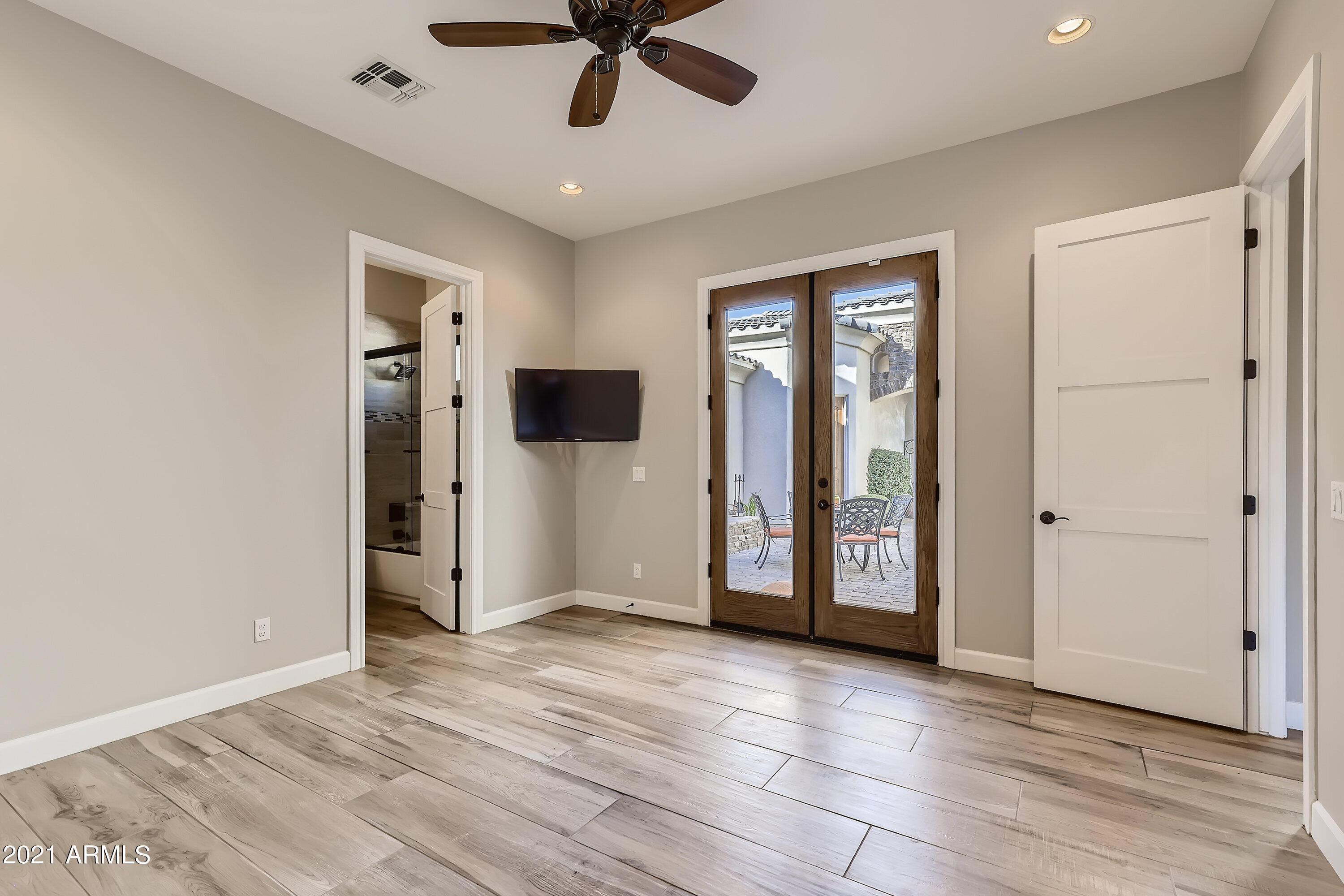 621 West Rock View Road Phoenix, AZ 85085 - Photo 29 of 40 Bedroom 1