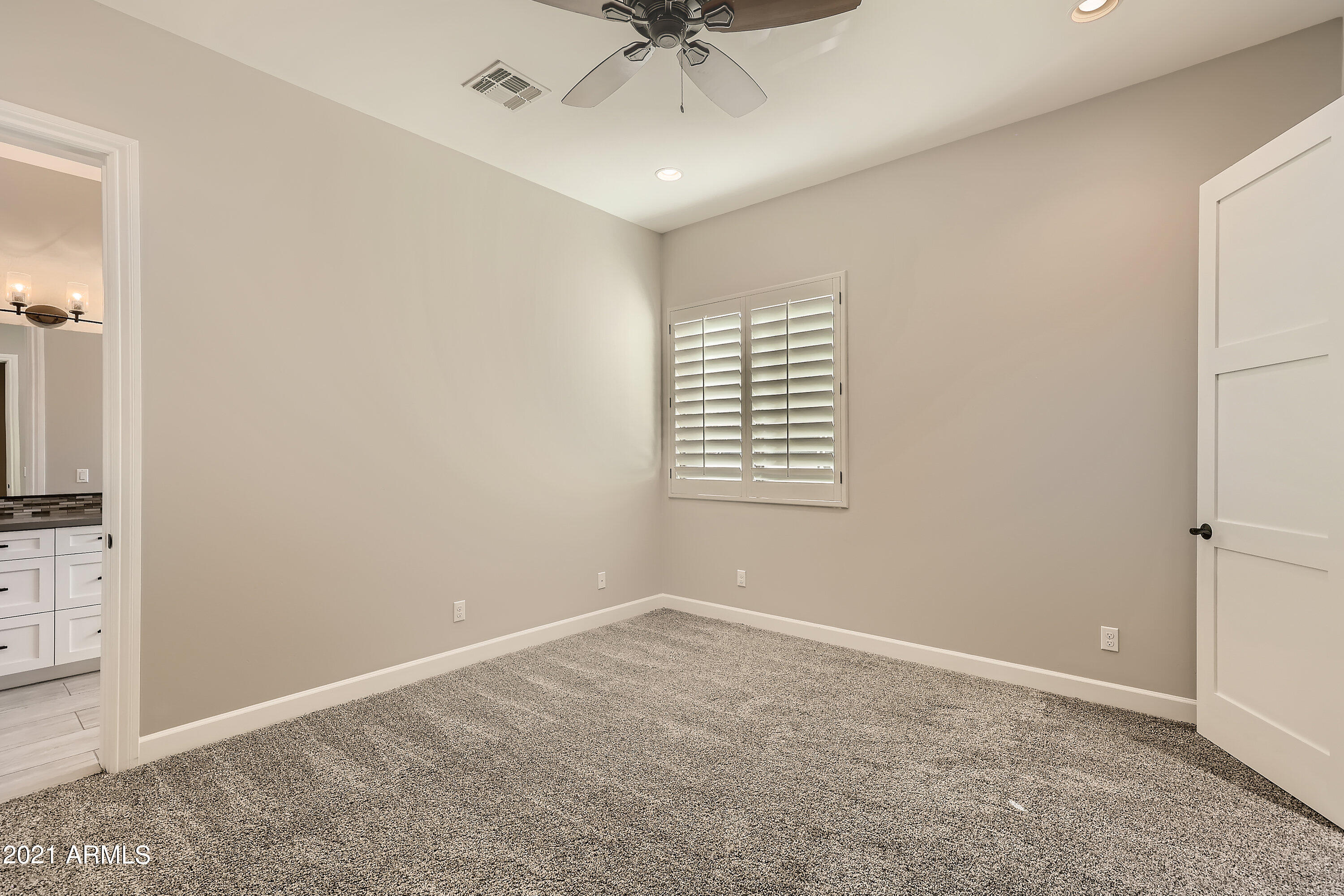 621 West Rock View Road Phoenix, AZ 85085 - Photo 33 of 40 Bed 3