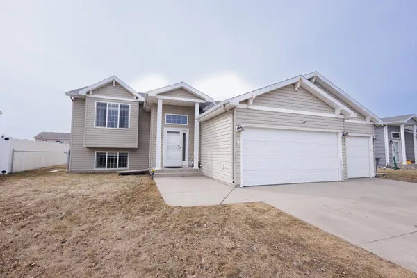 $354,900 | 4241 17th Street South, Moorhead, MN 56560