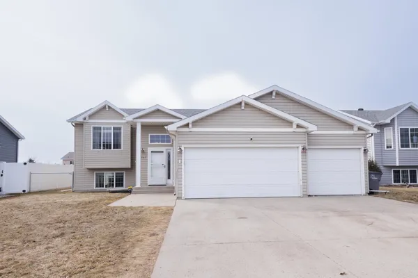 $349,900 | 4241 17th Street South, Moorhead, MN 56560