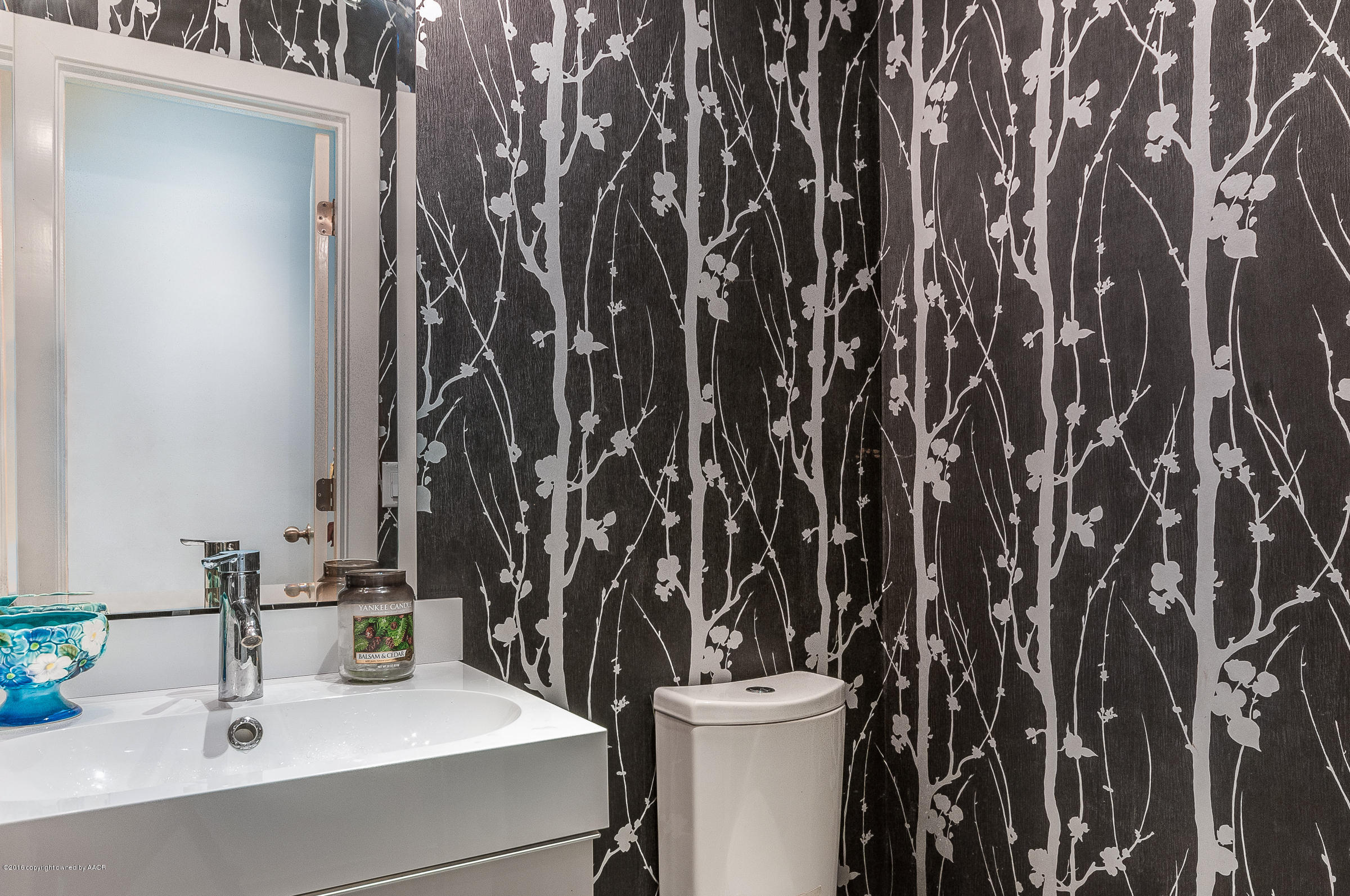 4216 Gem Lake Road Amarillo, TX 79106 - Photo 20 of 29 Guest Bathroom
