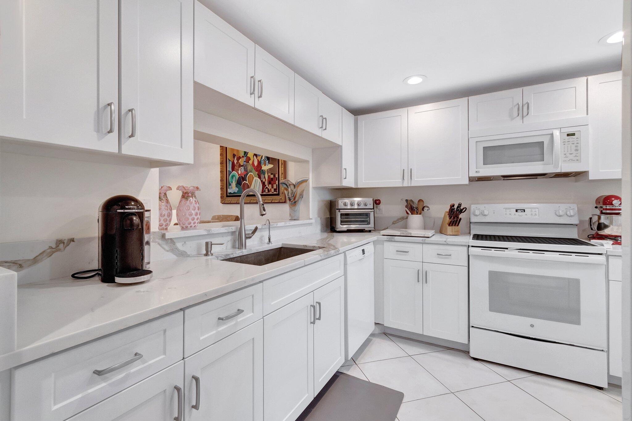 15075 Witney Road, Unit 212 Delray Beach, FL 33484 - Photo 19 of 72 25-web-or-mls-DSC_9030