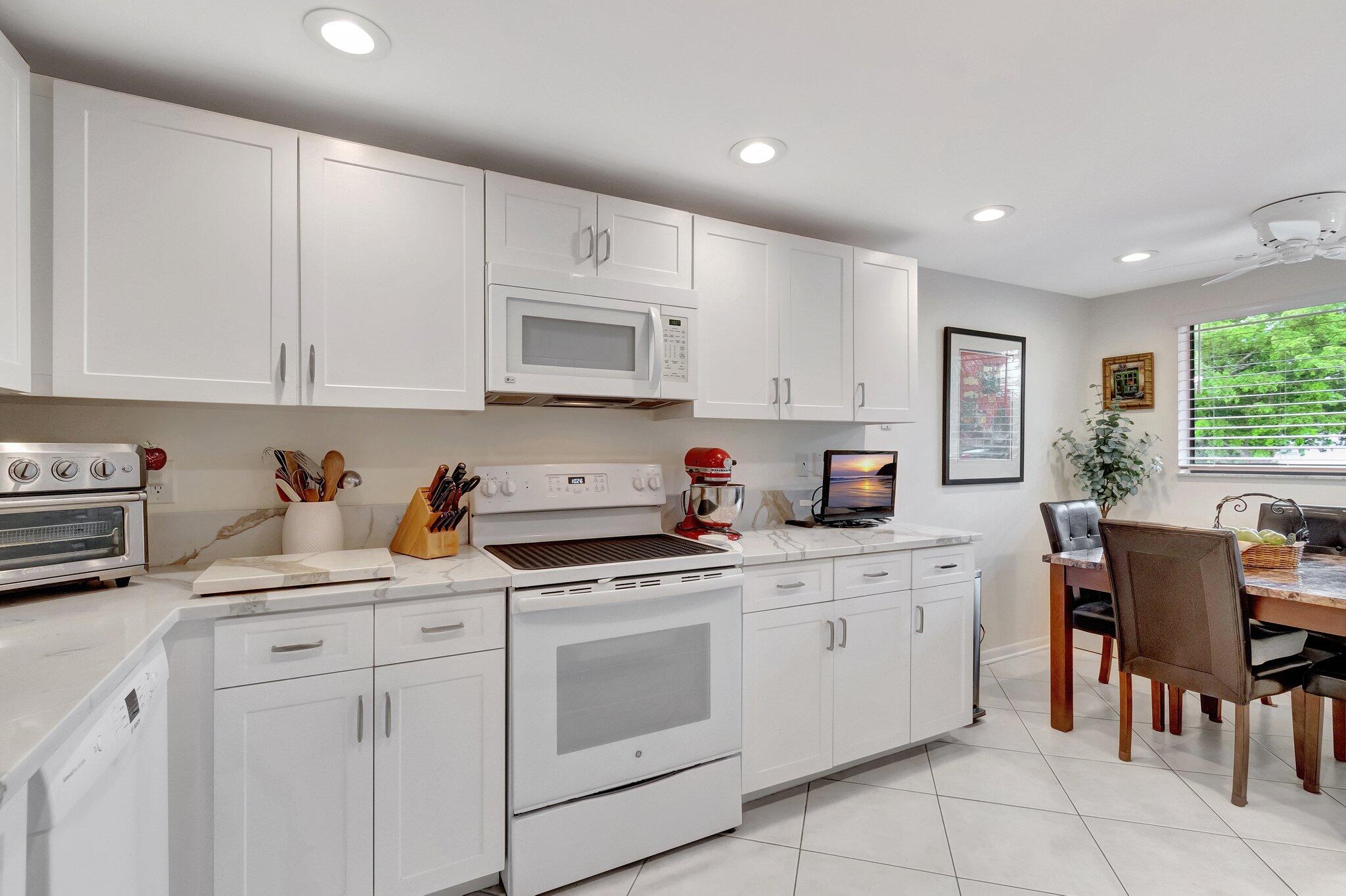 15075 Witney Road, Unit 212 Delray Beach, FL 33484 - Photo 20 of 72 26-web-or-mls-DSC_9040