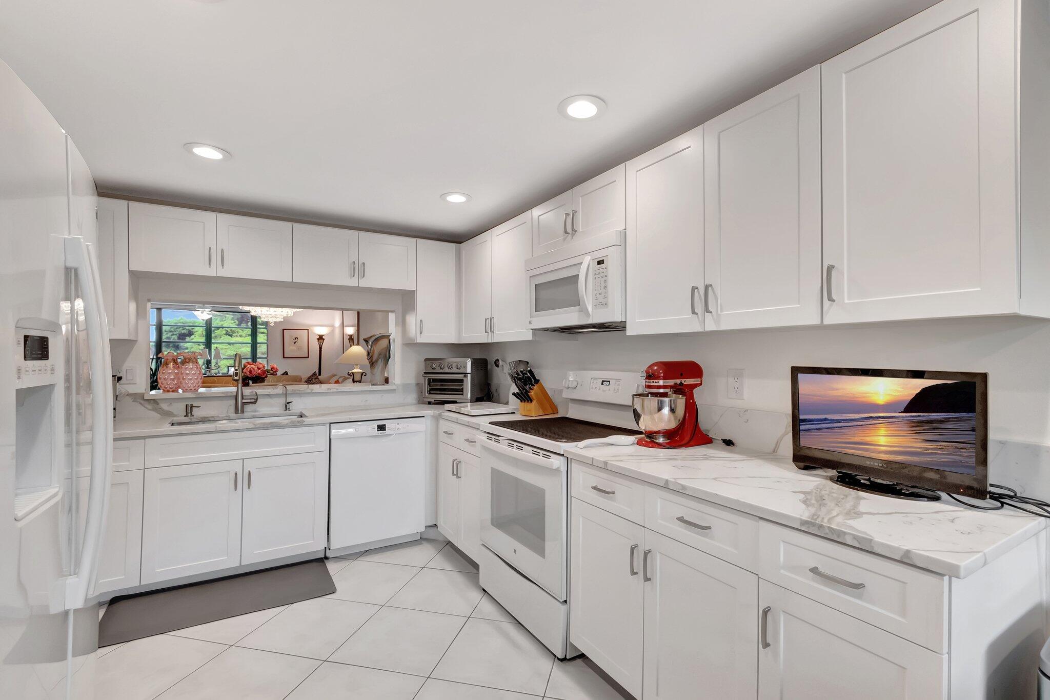 15075 Witney Road, Unit 212 Delray Beach, FL 33484 - Photo 25 of 72 31-web-or-mls-DSC_9080