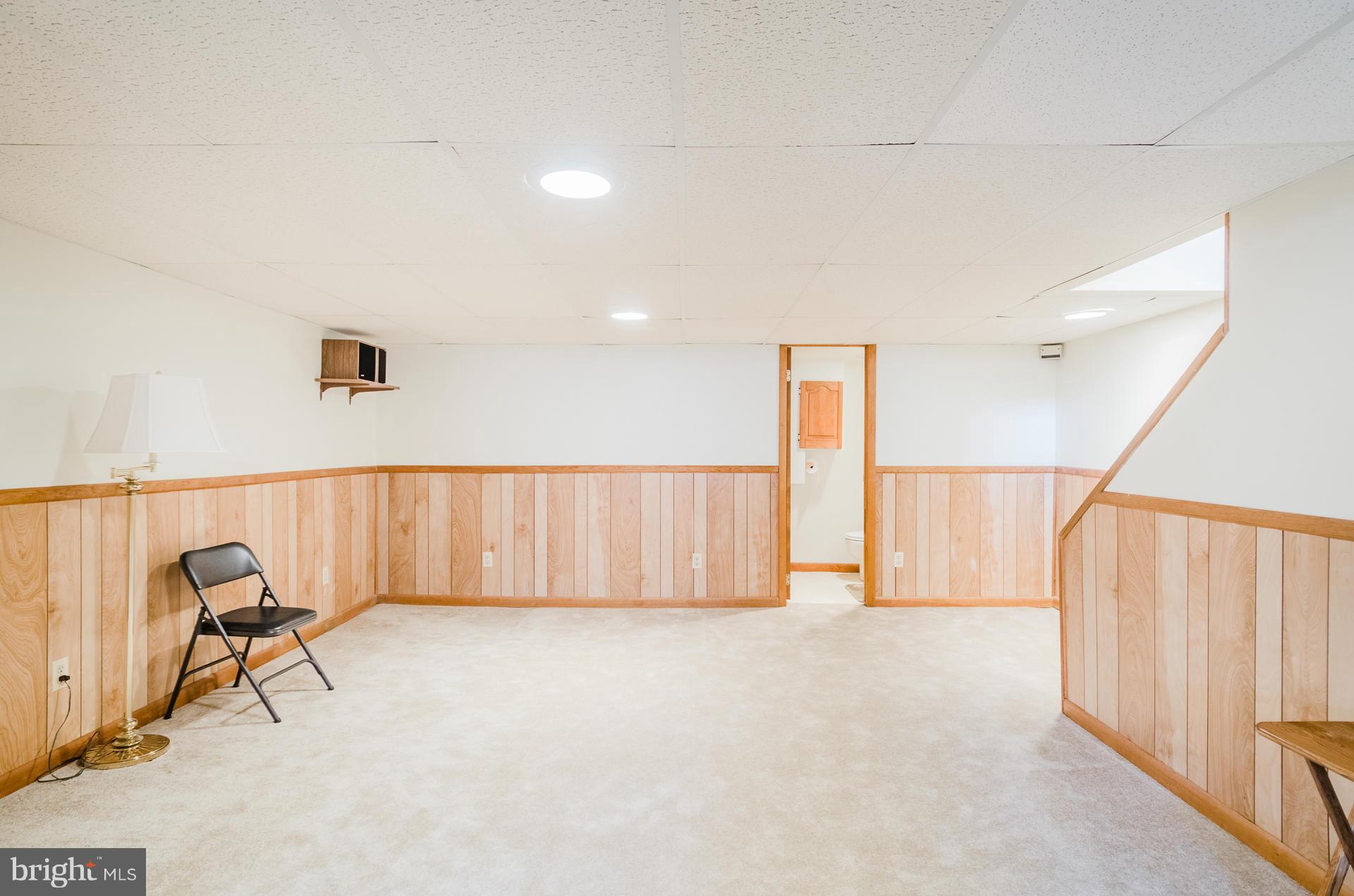 2104 Sunnythorn Road Middle River, MD 21220 - Photo 20 of 29 Family Room