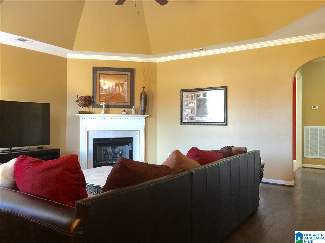 1005 Valhalla Way Calera, AL 35040 - Photo 2 of 30