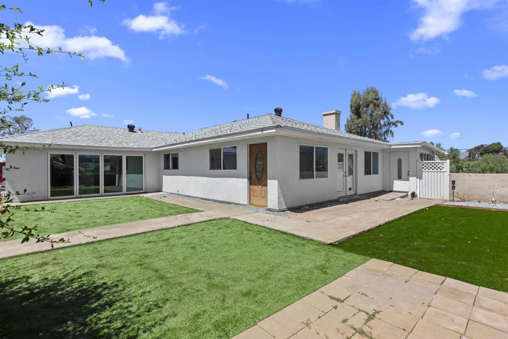 12752 Lindo Lane Lakeside, CA 92040 - Photo 1 of 48