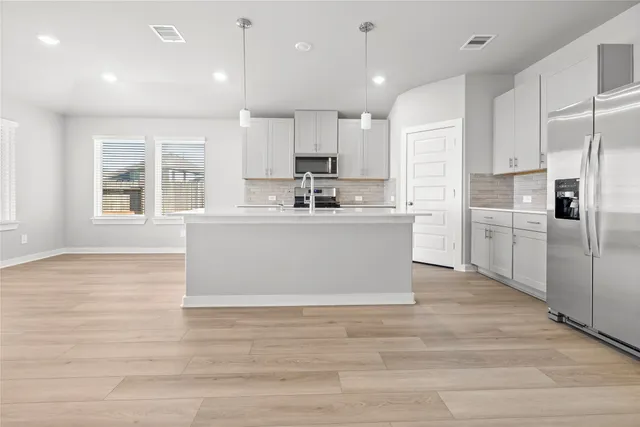 $2,500 | 2635 Wastelbread Lane, Rosenberg, TX 77471