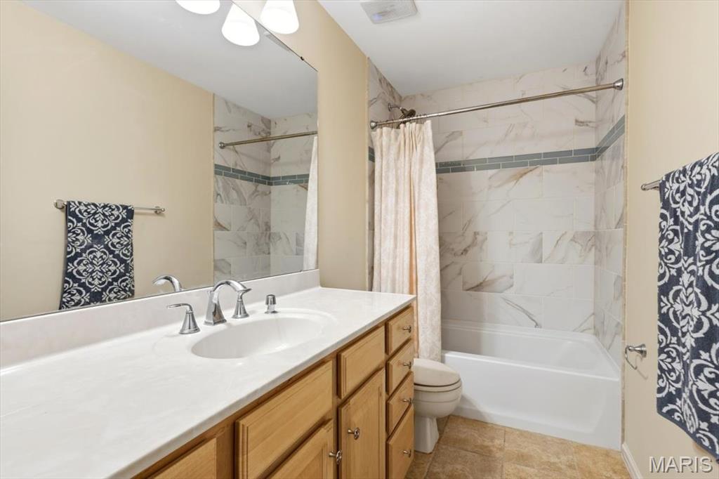 20 Greystoke Court Ballwin, MO 63021 - Photo 28 of 49