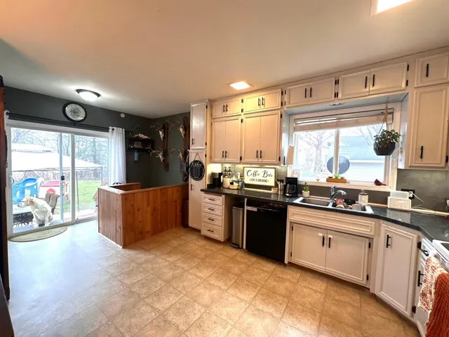 $219,000 | 101 Axel Avenue East, Grove City, MN 56243