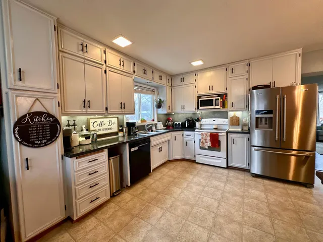 $219,000 | 101 Axel Avenue East, Grove City, MN 56243