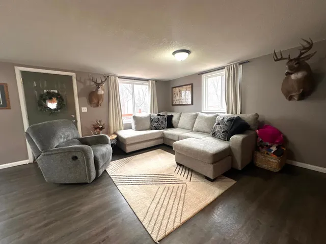 $219,000 | 101 Axel Avenue East, Grove City, MN 56243