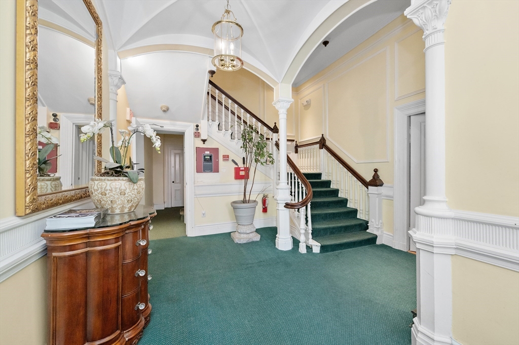 365 Beacon Street Boston, MA 02116 - Photo 2 of 36