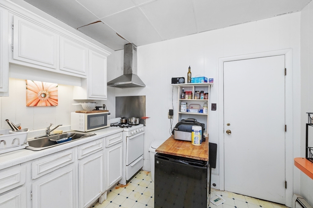 365 Beacon Street Boston, MA 02116 - Photo 26 of 36