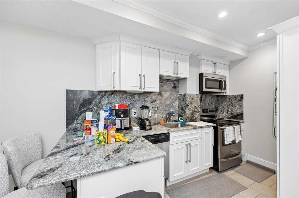 365 Beacon Street Boston, MA 02116 - Photo 32 of 36