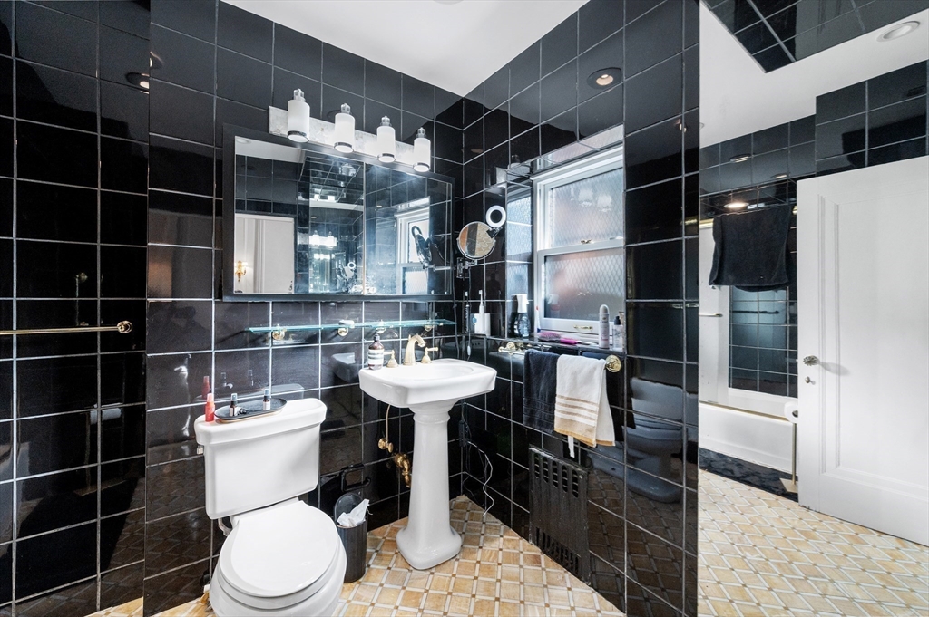 365 Beacon Street Boston, MA 02116 - Photo 10 of 36