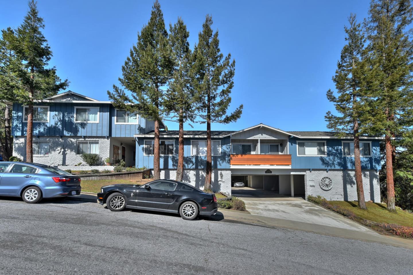 2130 Valerga Drive Belmont, CA 94002 - Photo 7 of 13