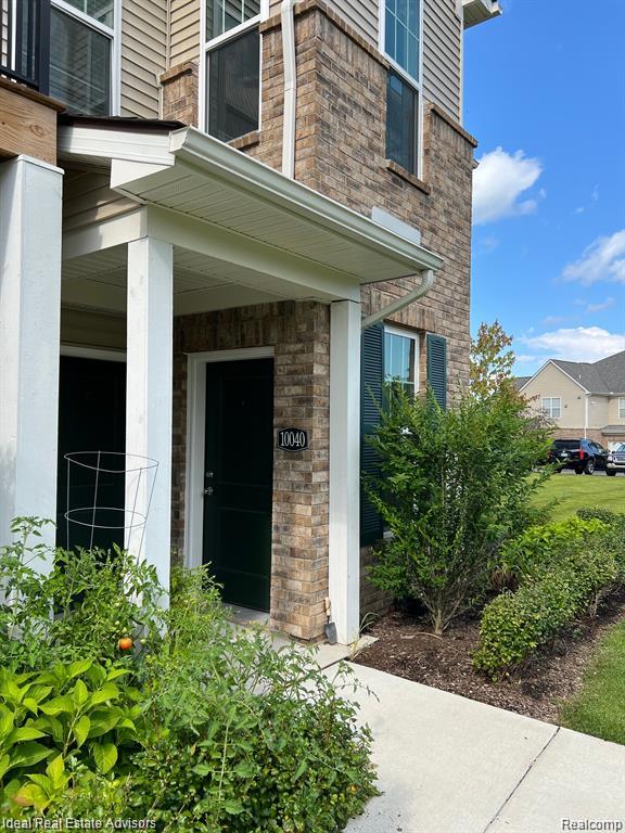 10040 Ridge Run Street Howell, MI 48855 - Photo 3 of 9