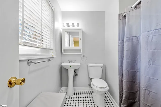 $290,000 | 112 Dogwood Lane, Greer, SC 29651