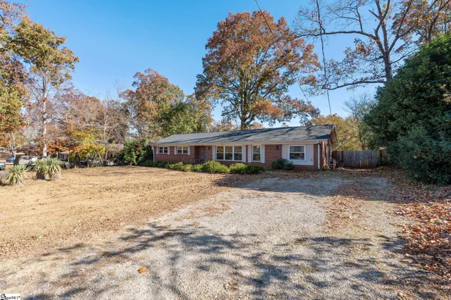 $290,000 | 112 Dogwood Lane, Greer, SC 29651