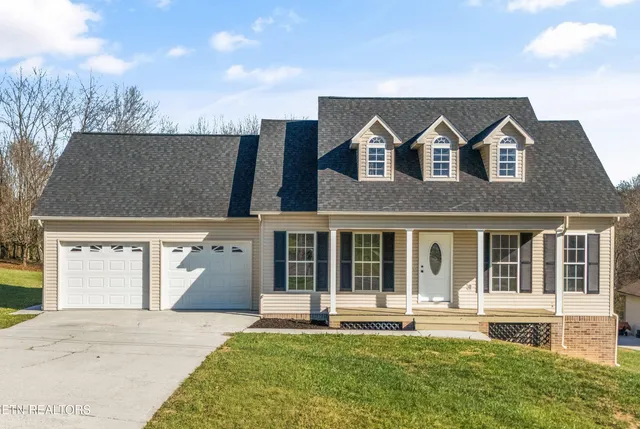 $600,000 | 252 Perkins Lane, Jacksboro, TN 37757