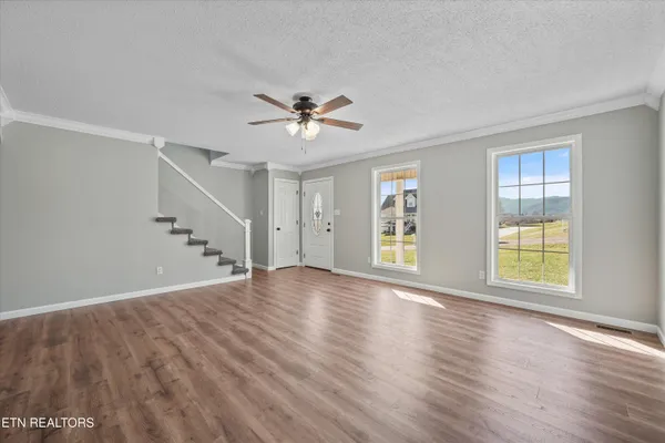 $584,900 | 252 Perkins Lane, Jacksboro, TN 37757