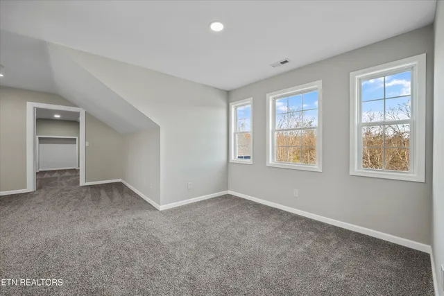 $600,000 | 252 Perkins Lane, Jacksboro, TN 37757