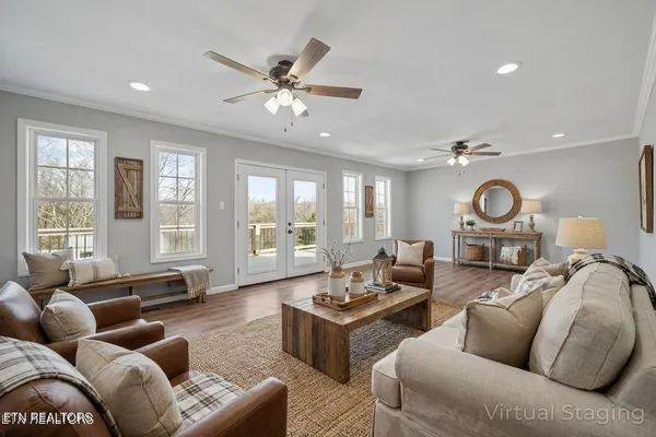 $584,900 | 252 Perkins Lane, Jacksboro, TN 37757