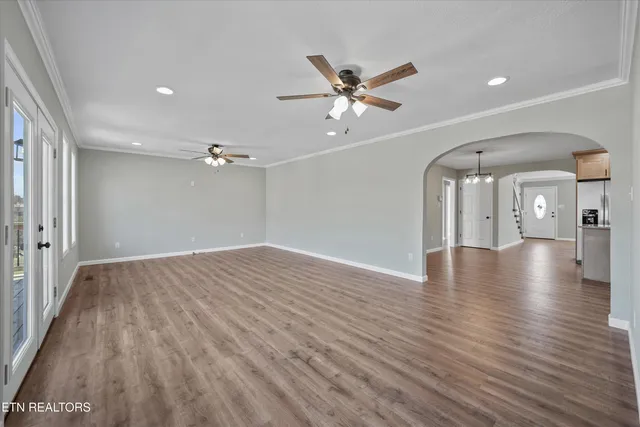 $600,000 | 252 Perkins Lane, Jacksboro, TN 37757