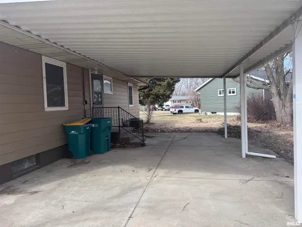 $73,500 | 16 Arizona Drive, Decatur, IL 62526