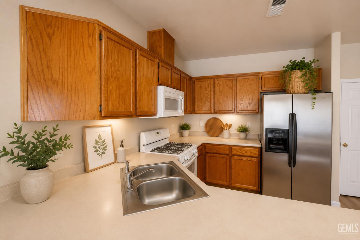 Undisclosed Address Bakersfield, CA 93307 - Photo 16 of 43