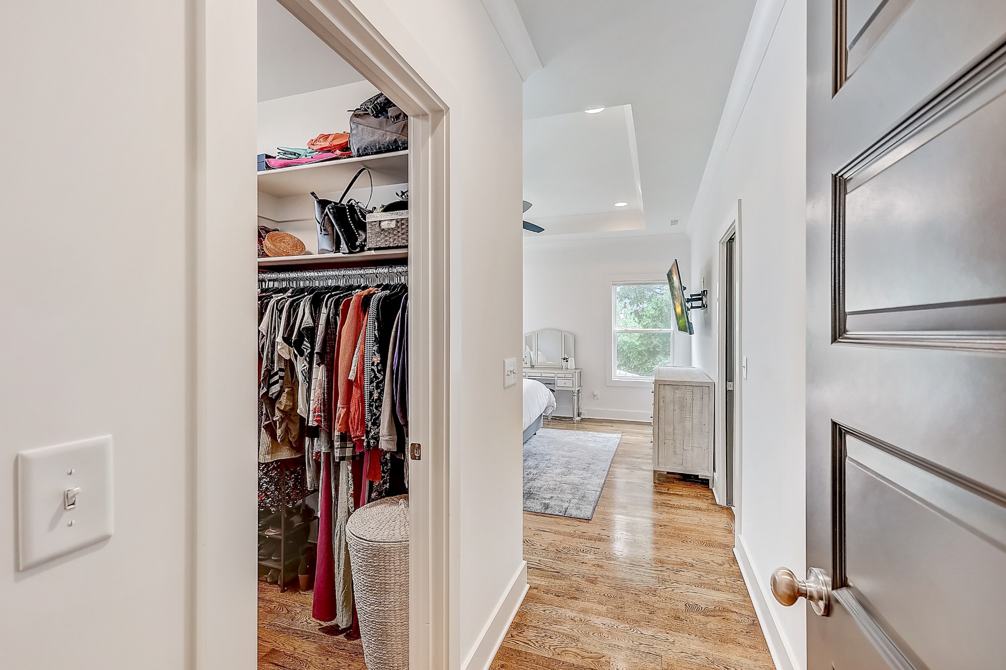 2010 Sheridan Road Nashville, TN 37206 - Photo 30 of 62 a view of a hallway with wooden floor and windows