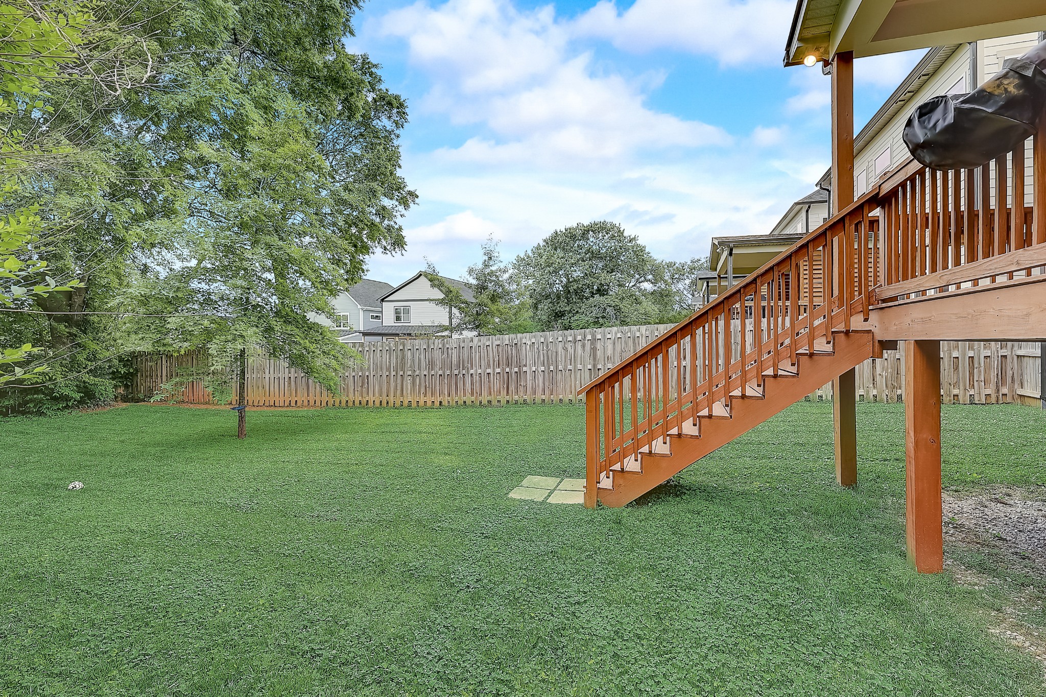 2010 Sheridan Road Nashville, TN 37206 - Photo 53 of 62 a view of a house with a yard