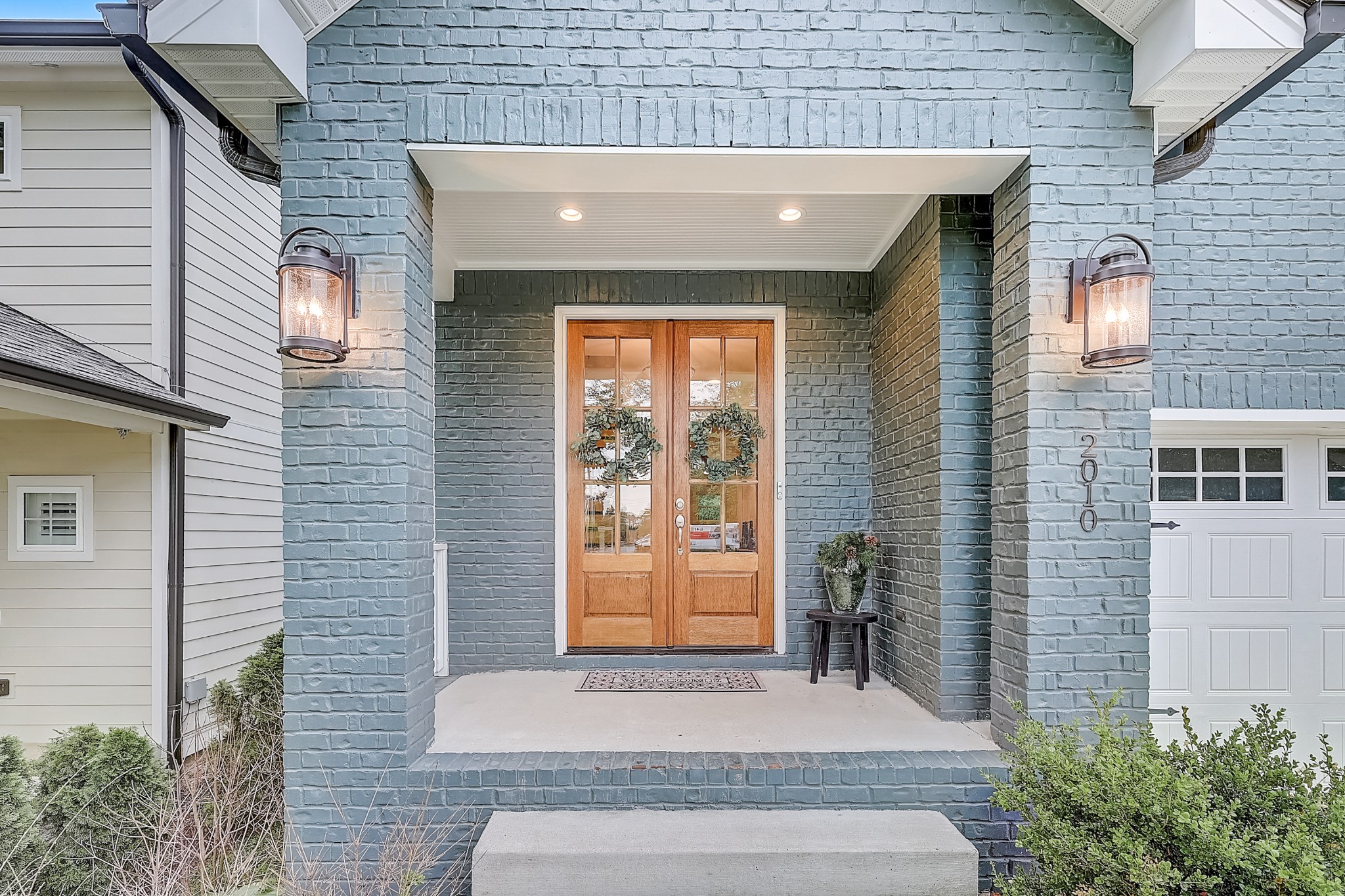 2010 Sheridan Road Nashville, TN 37206 - Photo 6 of 62 a front view of a house with a white walls