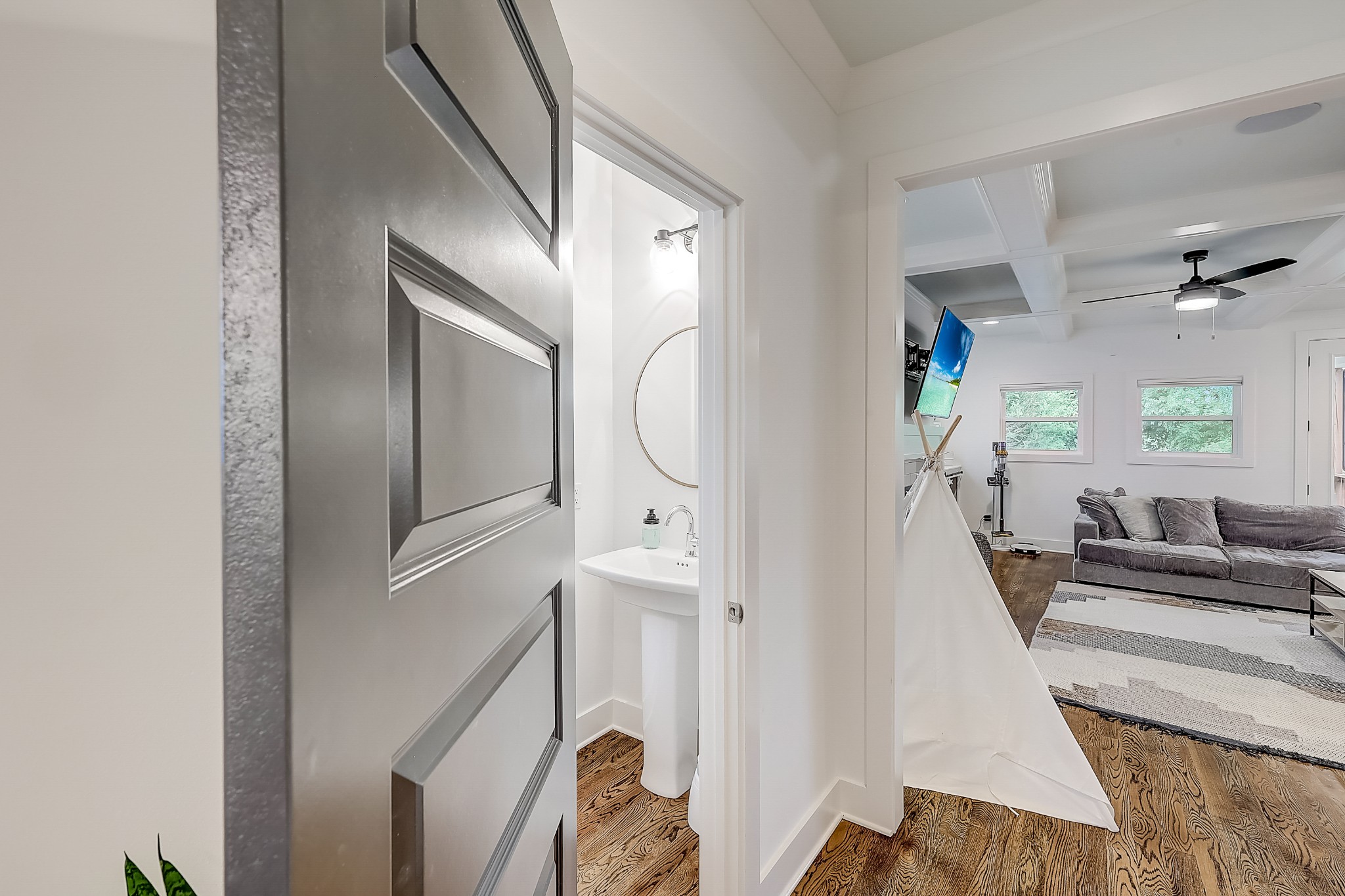 2010 Sheridan Road Nashville, TN 37206 - Photo 9 of 62