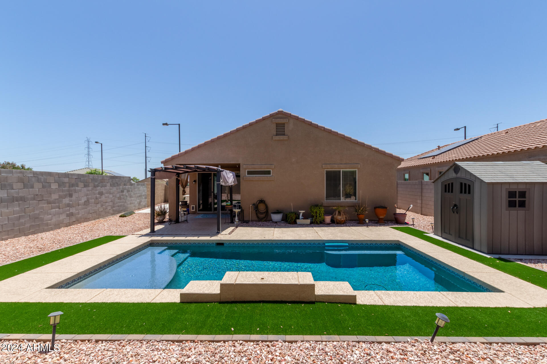 Amazing Pool