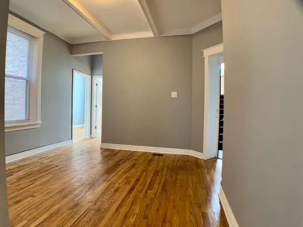 $1,615 | 4056 West Hirsch Street, Unit 1, Chicago, IL 60651