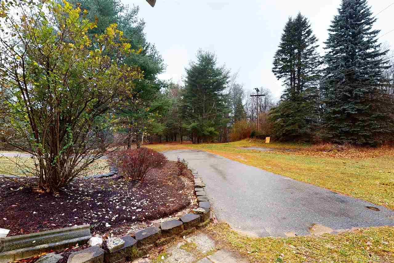 3533 East Hunters Creek Road, Unit CREEKS Metamora, MI 48455 - Photo 4 of 63