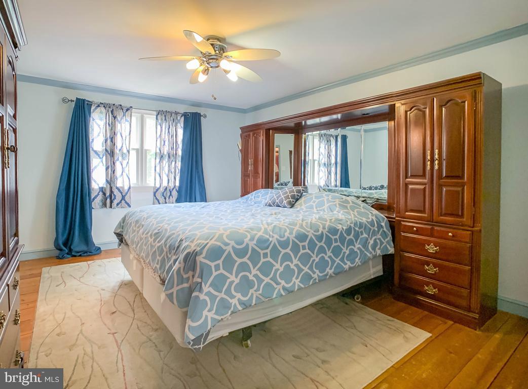 348 Michael Road Yardley, PA 19067 - Photo 13 of 26 Main bedroom
