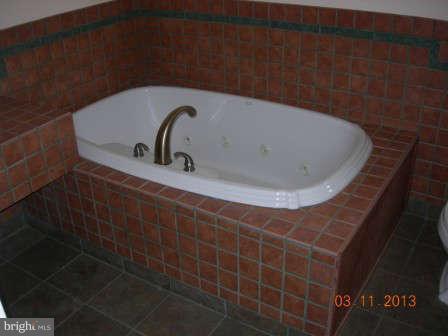 39 Waterview Road Dundalk, MD 21222 - Photo 11 of 13 Interior (General)